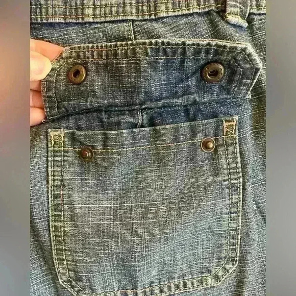 Liz Claiborne Size 10 Women’s Jeans/Capris. - Picture 4 of 10